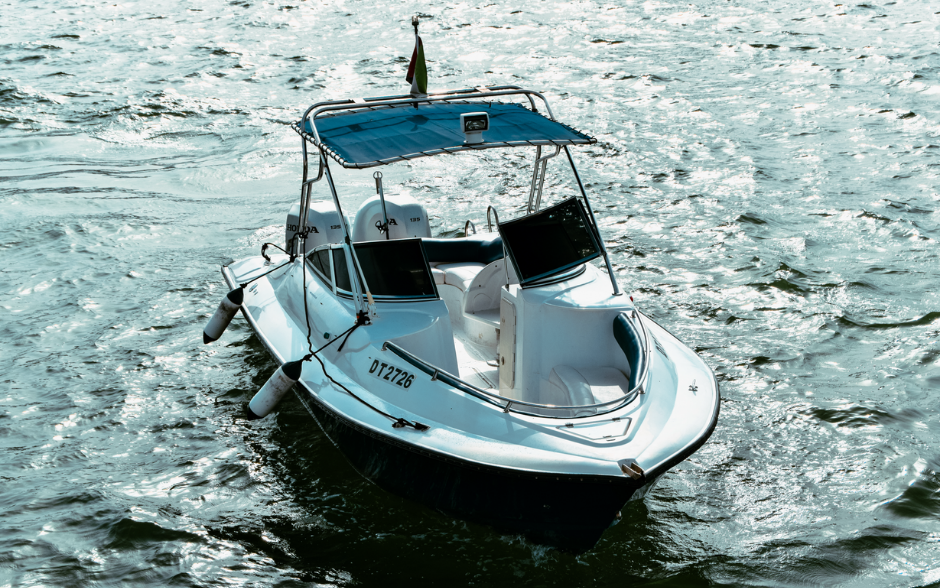 24 Ft Ayan Mini Yacht – Stylish Cruising & Fishing Dubai